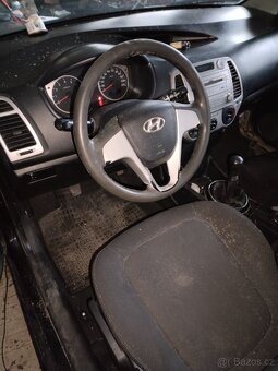 Hyundai i 20 2010 - 7