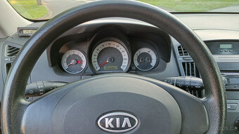 Kia Ceed kombi, LPG, tažné zařízení, velmi dobrý stav - 7