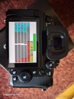 Panasonic Lumix DC-GH6 tělo - 7
