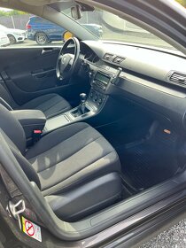 Volkswagen Passat, 1.6 i 75 kW,KLIMA,VÝHŘEV,TAŽNÉ - 7