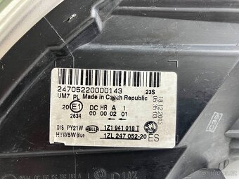 Přední světlomet xenon pravý 1Z1941018T Octavia II FL - 7