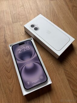 Apple iPhone 16 128GB bílý - 7