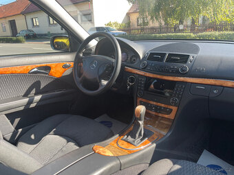 MERCEDES BENZ E 200 KOMPRESSOR PEKNY KOUSEK. - 7