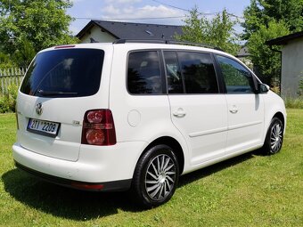 Volkswagen Touran 1.4TSi 2010 zánovní STK - levně - 7