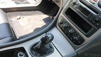 Mercedes W203 C200k coupe díly - 7