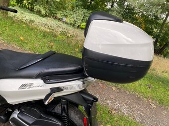 Piaggio Mp3 300 Yourban LT (2018) - 7