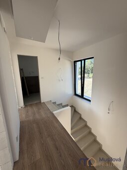 Prodej rodinného domu 150 m, pozemek 700 m - 7