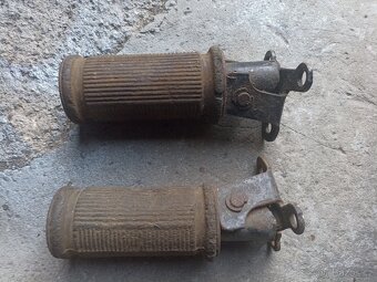 Hrdlo sání,zadní stupačky,,návleky stupaček - 7