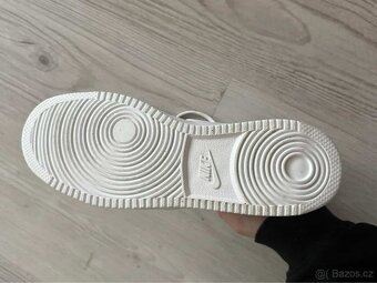 NIKE COURT VISION MID vel. 42,5 - 7