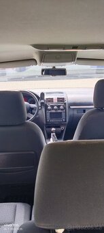 Vw Touran 1.9tdi 77kw 7 mistné - 7