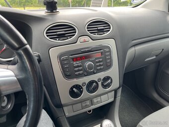 Ford Focus 1.6i 74kw Kombi 2010 - 7