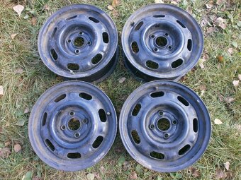 4xPlechové disky na SUZUKI SPLASH velikost 14tky cena: 200kč - 7