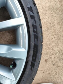 Letní pneu 235/35 R19 - 7