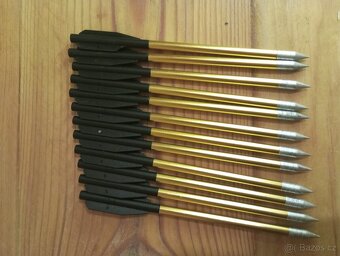 Kuše Aligator + Kušohled 4×32 + 12 šipek - 7