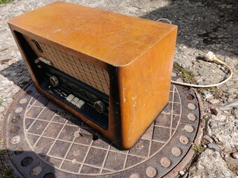 starsi drevene radio tesla 424 A Gavota - 7