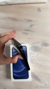 iPhone 12 128 GB v modré barvě - 7