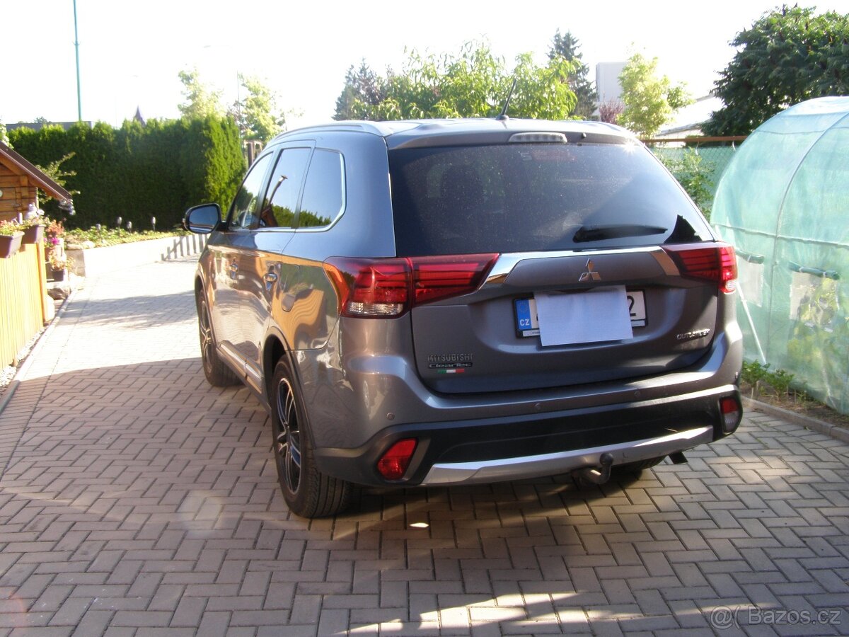 Outlander 2.2 DI-D - 8