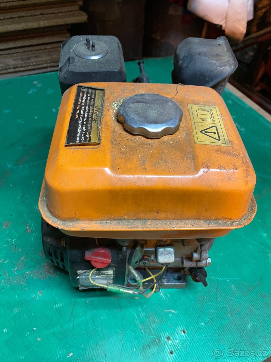 prodám požitý 4taktní motor viz foto 6,5 - 8