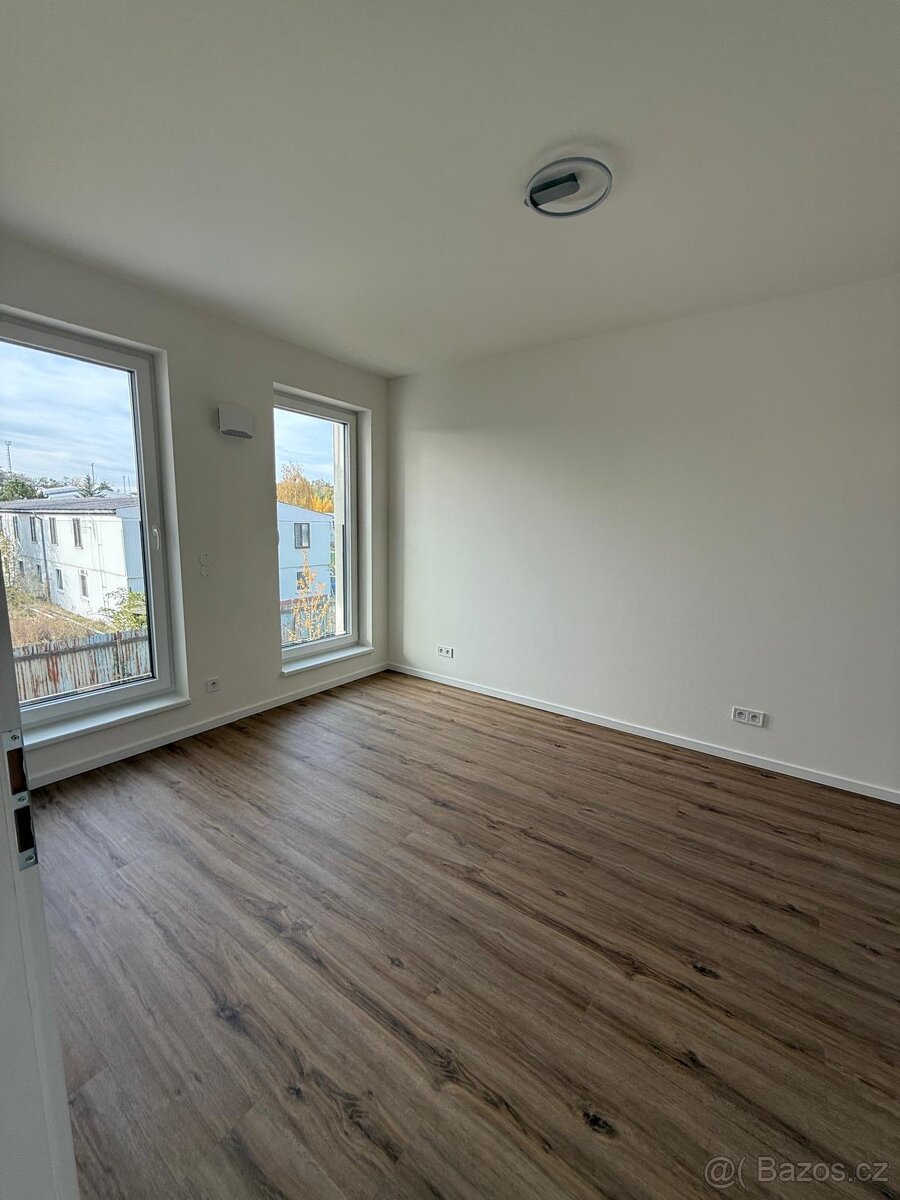 PRONÁJEM BYTU KLADNO - 8