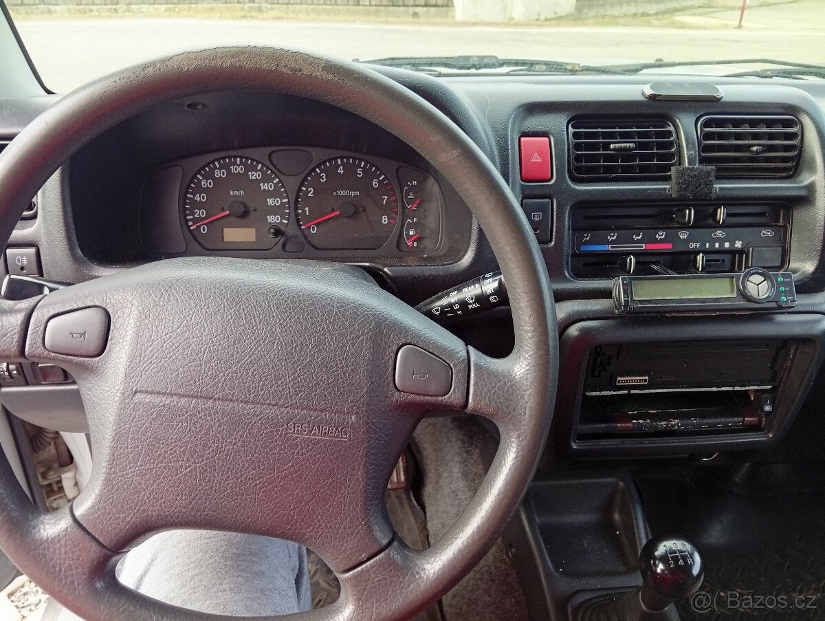 Suzuki Jimny 1.3 - 8