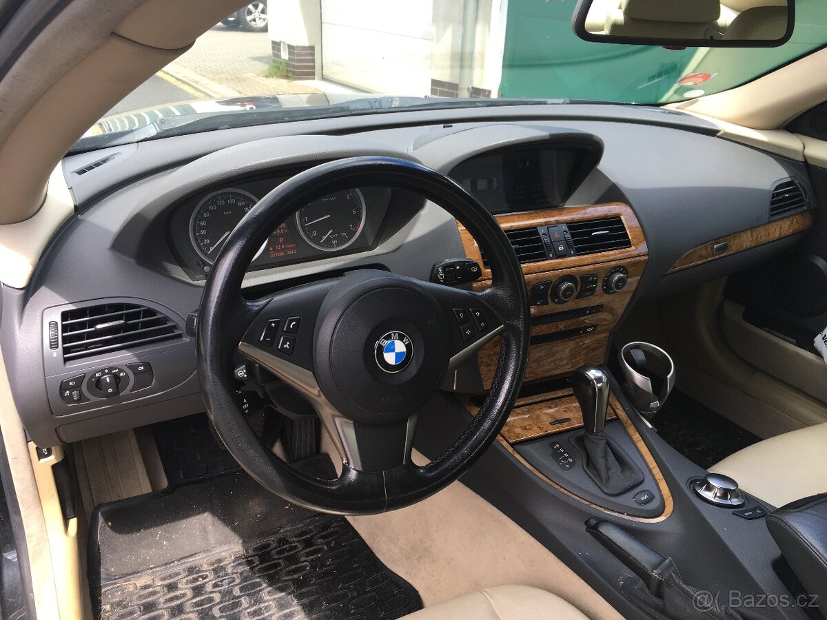 BMW 645 Ci - 8