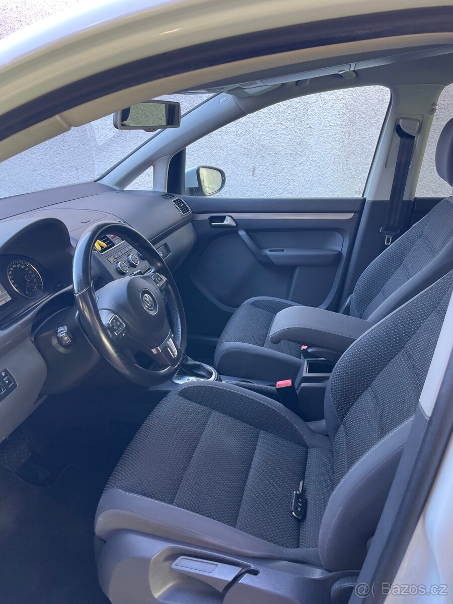 Volkswagen Touran 2.0 TDI DSG, 2015, automat, tažné, 5 míst - 8