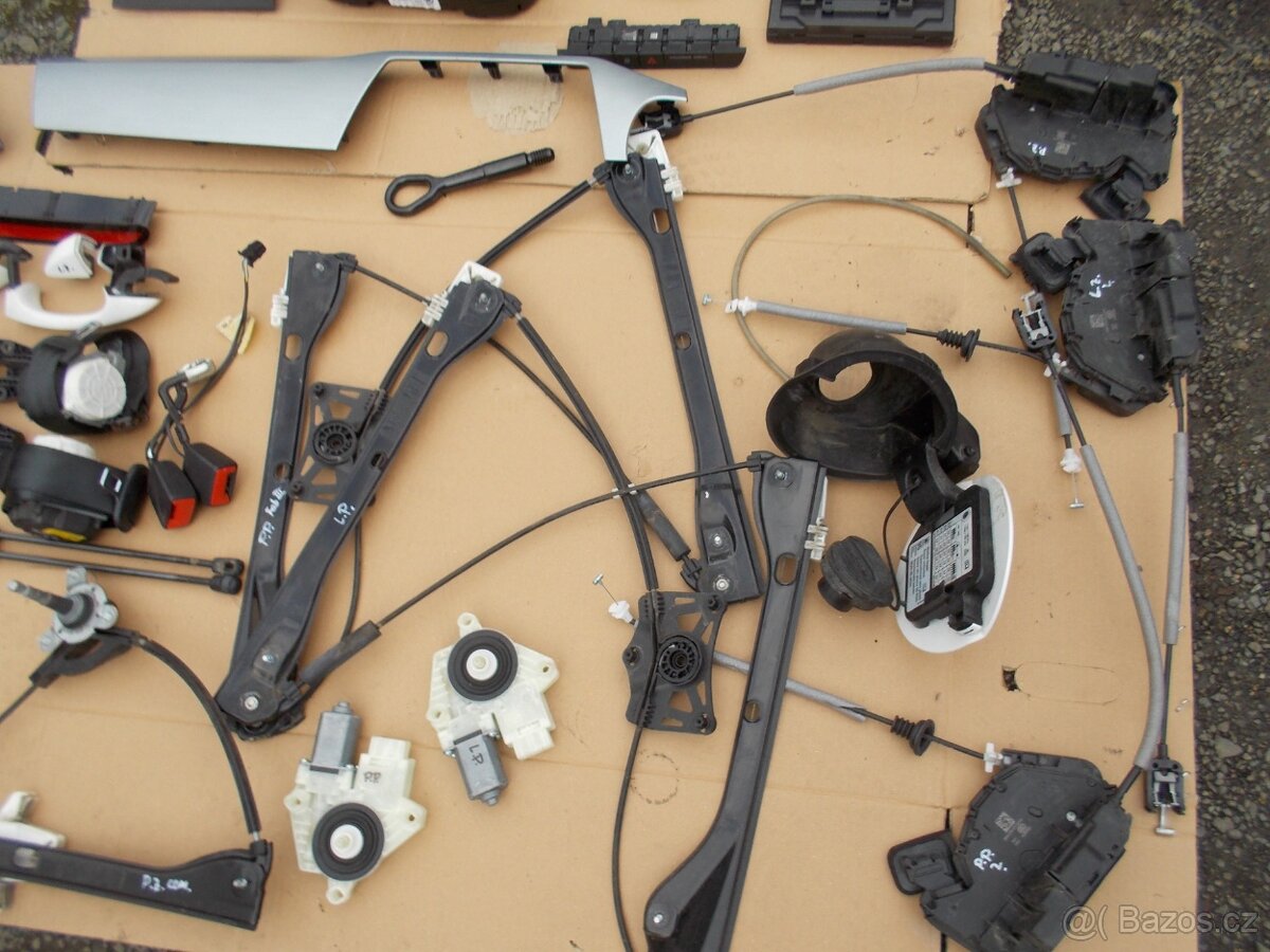 Škoda Fabia III kombi 1.0 70kw náhradní díly - 8