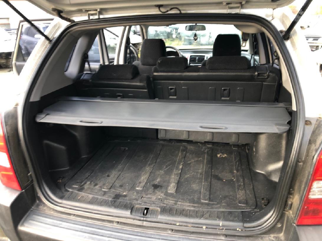 hyundai tucson interiér - sedadla - 8