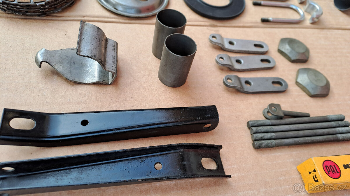 uloženkové díly Mototechna na ČZ 450/455 - 477/487 - 8