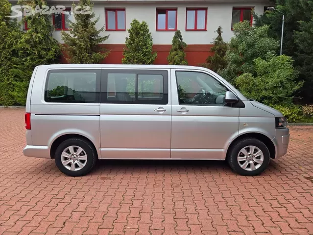 Multivan T5 2.0TDI 103kW Comfort,1.maj,2xšoupačky,navi - 8