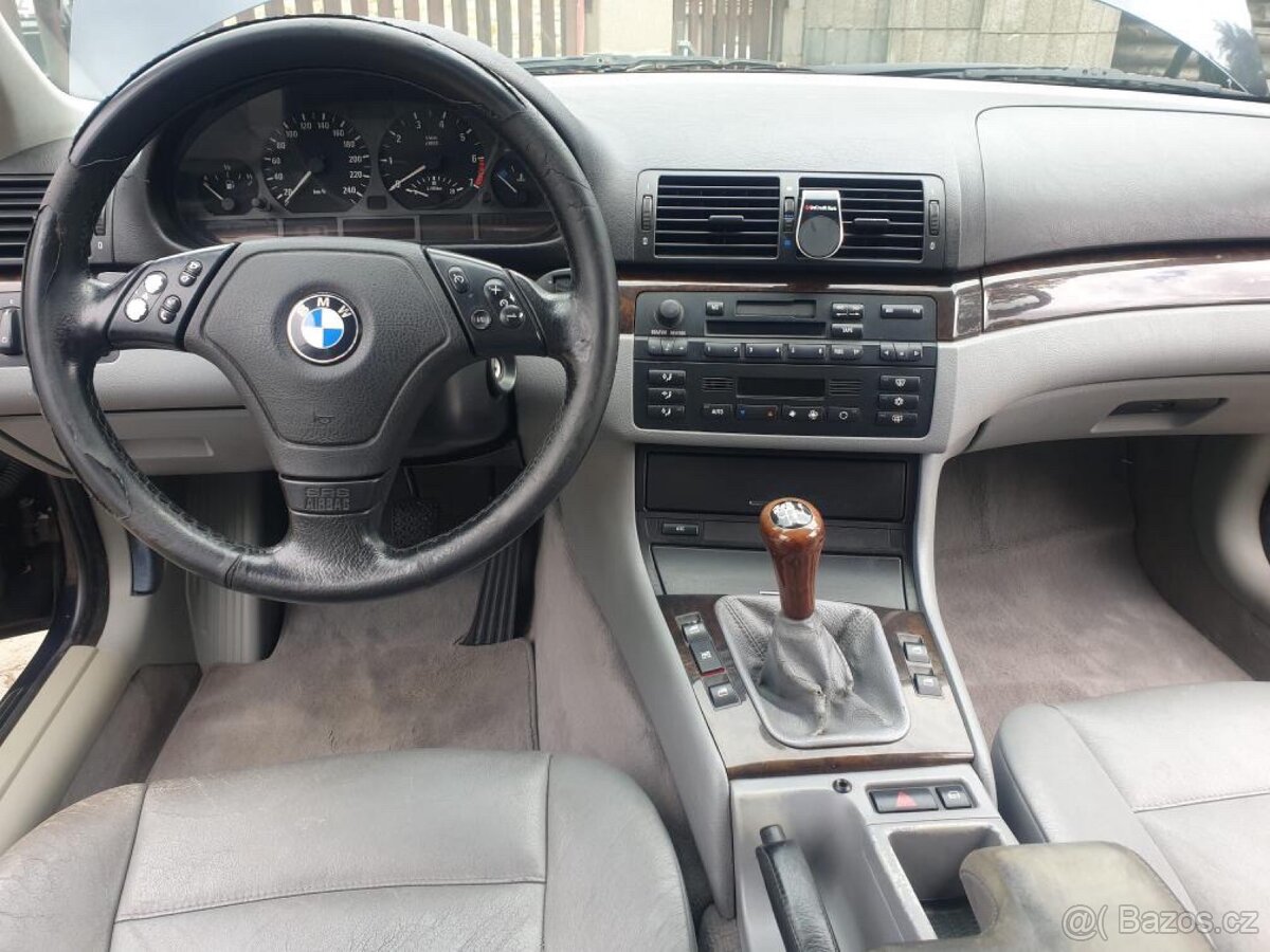 E46 sedan interiér - 8