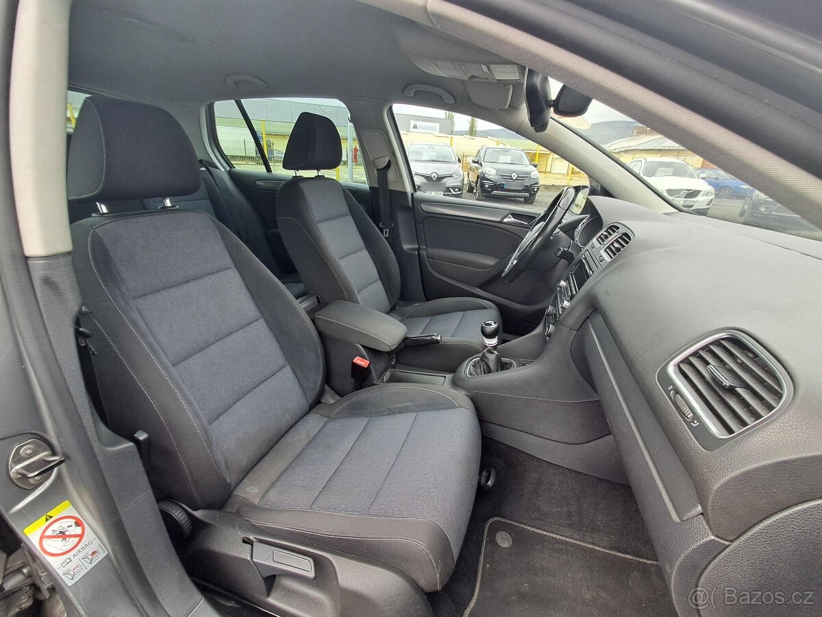 Volkswagen Golf 1.6TDI , 77 kW nafta, 2011 - 8