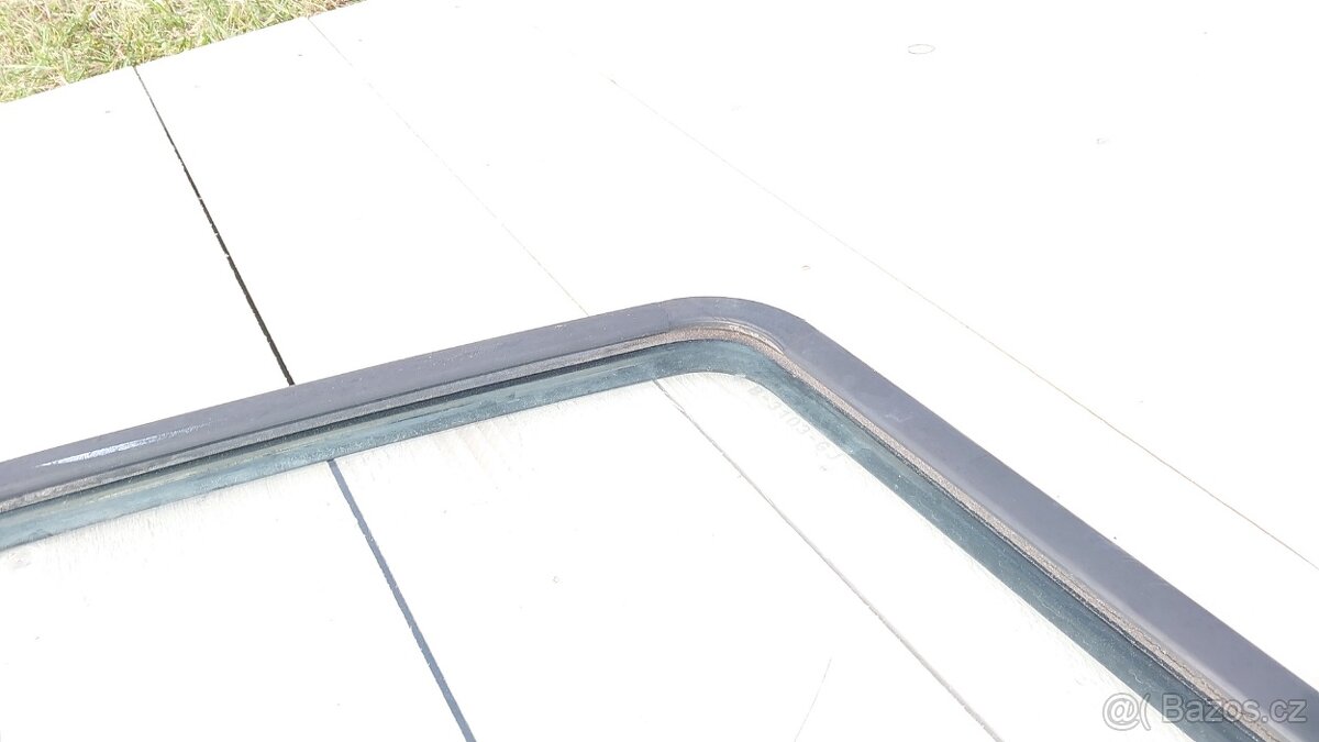 Nissan Patrol Španěl – SKLO PZ 3DV - 8