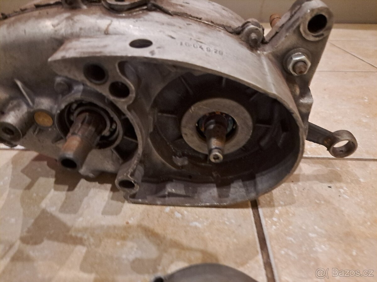 Motor jawa 20 pionýr - 8