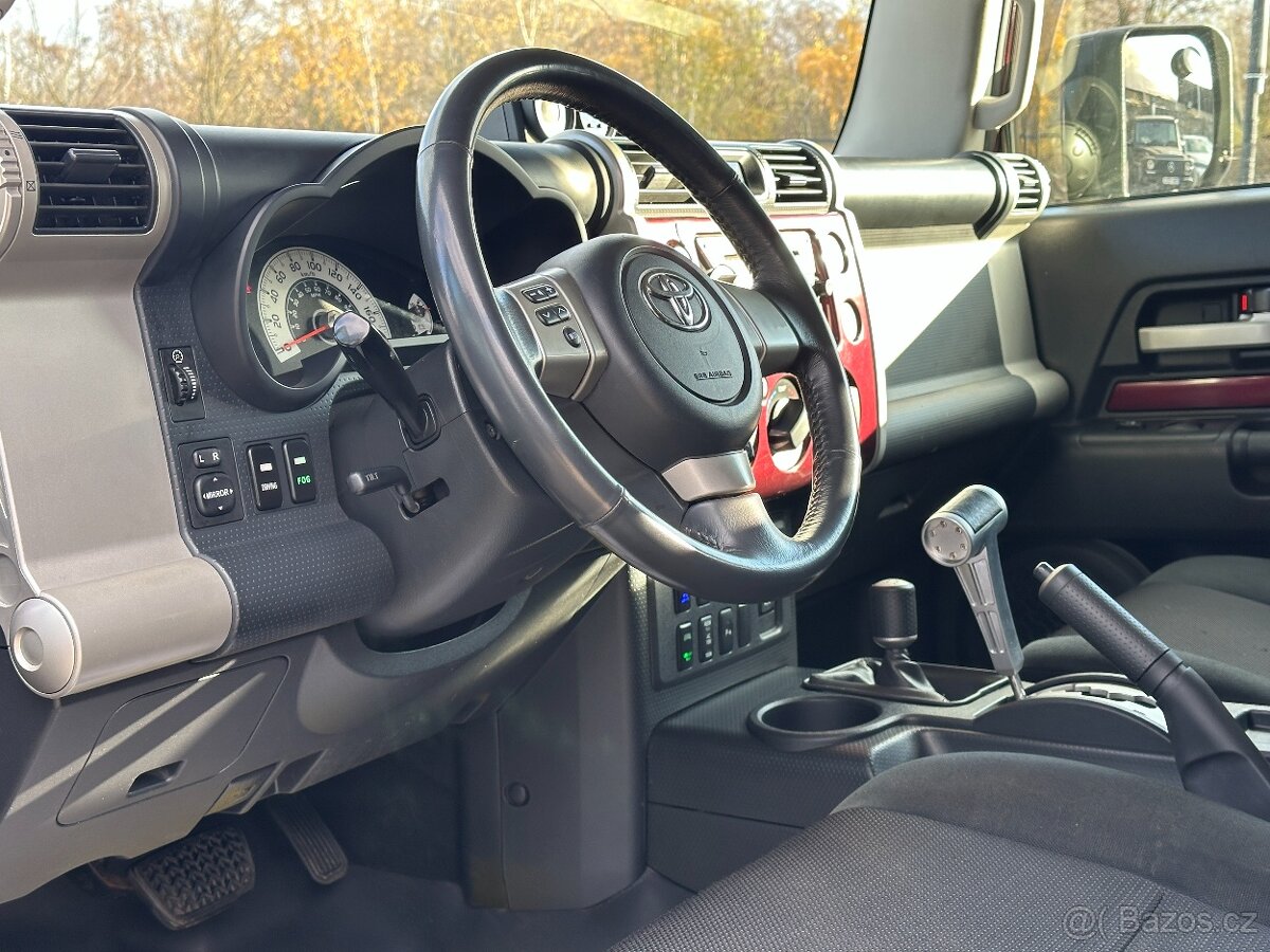 Toyota FJ Cruiser 2007 - 8