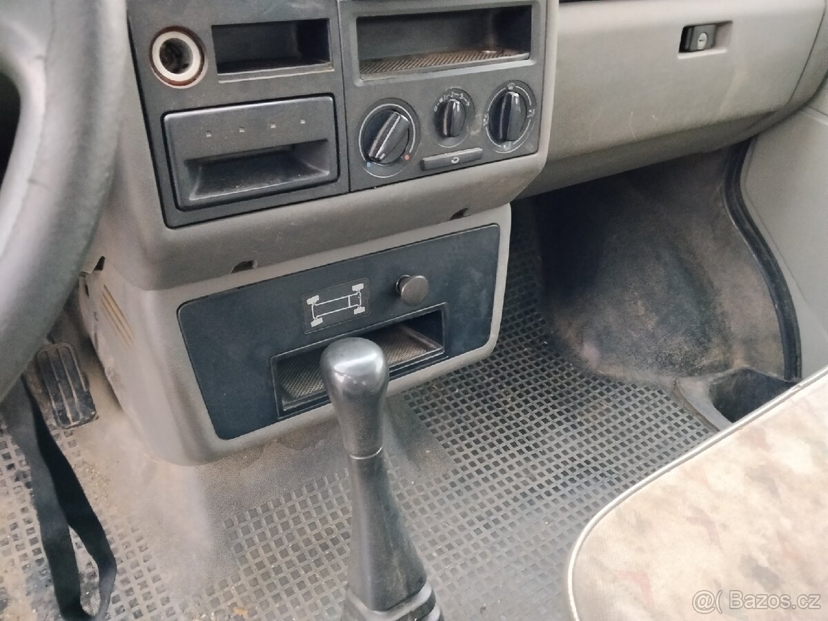 Prodám VW T4 doka axl Syncro s uzávěrkou - 8