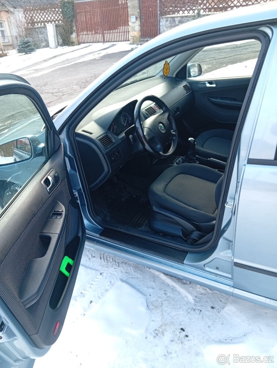 Škoda Fabia 1,2HTP 2005 nová STK/bez koroze - 8