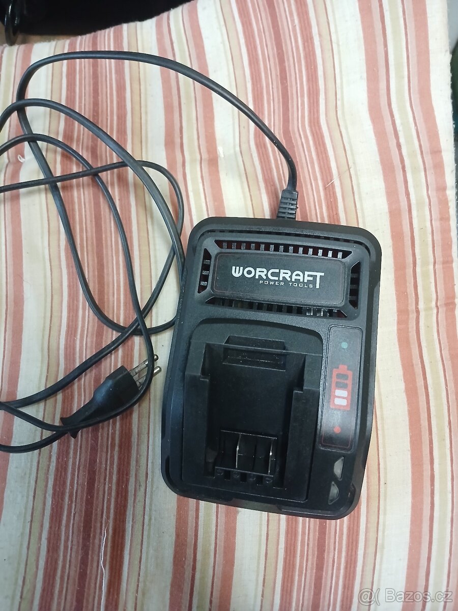 Worcraft nabíječka a baterie 4Ah - 8