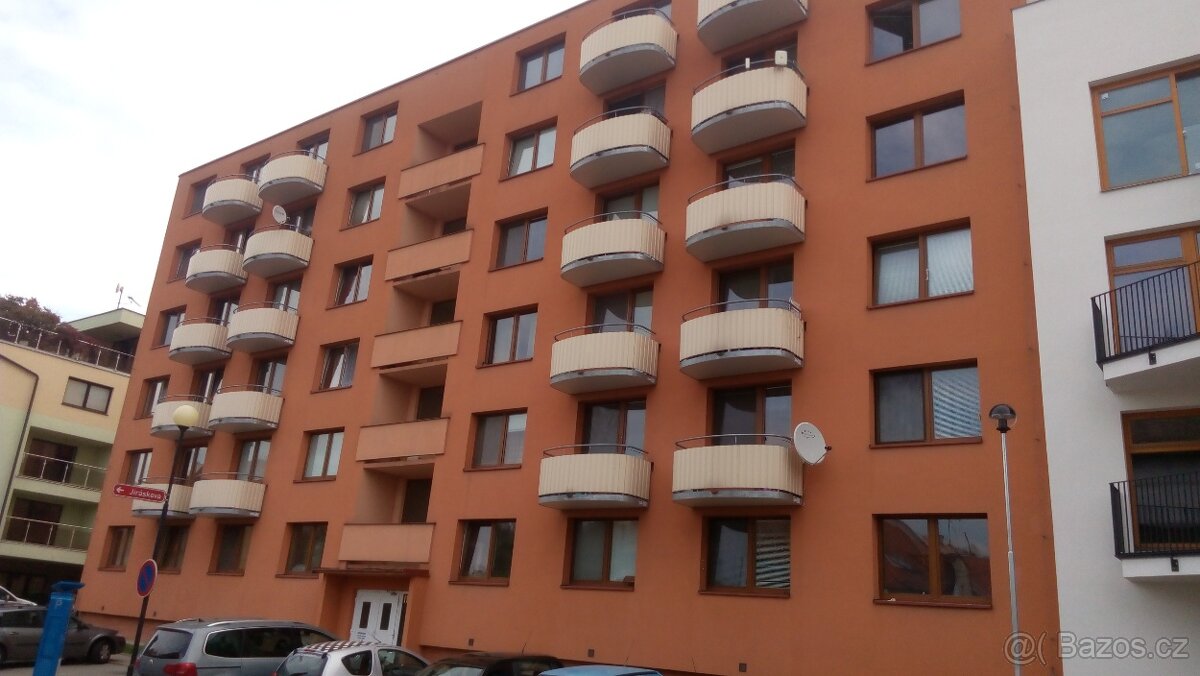 Pronájem bytu 1+kk v centru Uherského Hradiště - 8