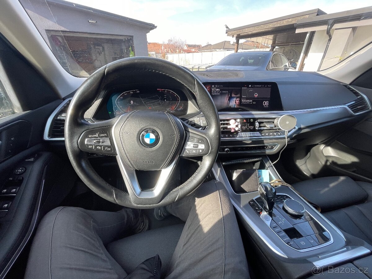 Bmw g05. 4.0i x5 - 8