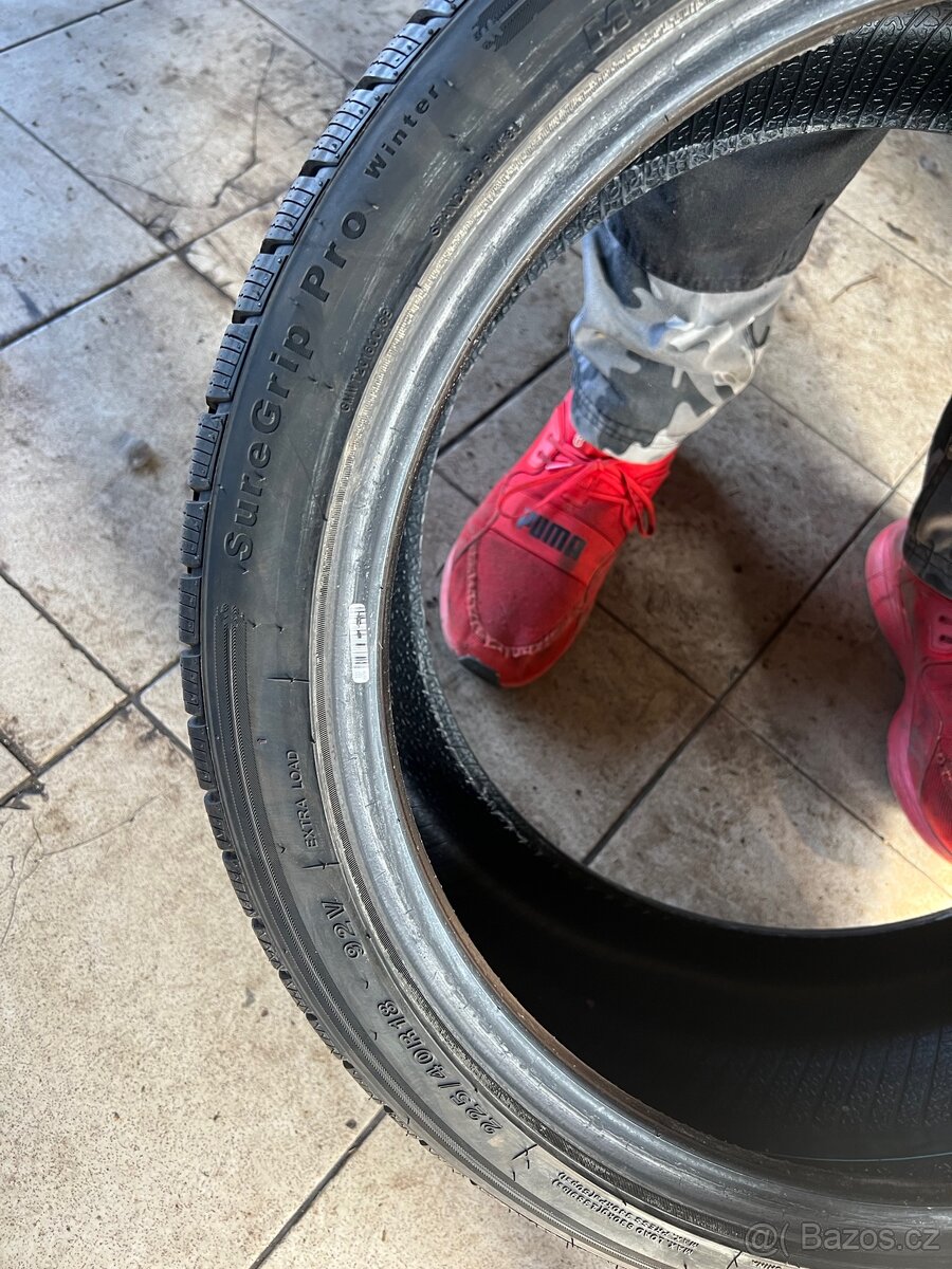 Zimní pneu 225/40 a 255/35 R18 - 8