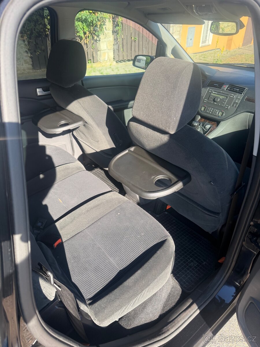Ford Focus C-Max 1.8i - 8