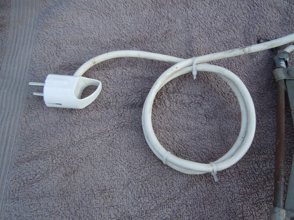 DÍLENSKÁ RETRO LAMPA - 8
