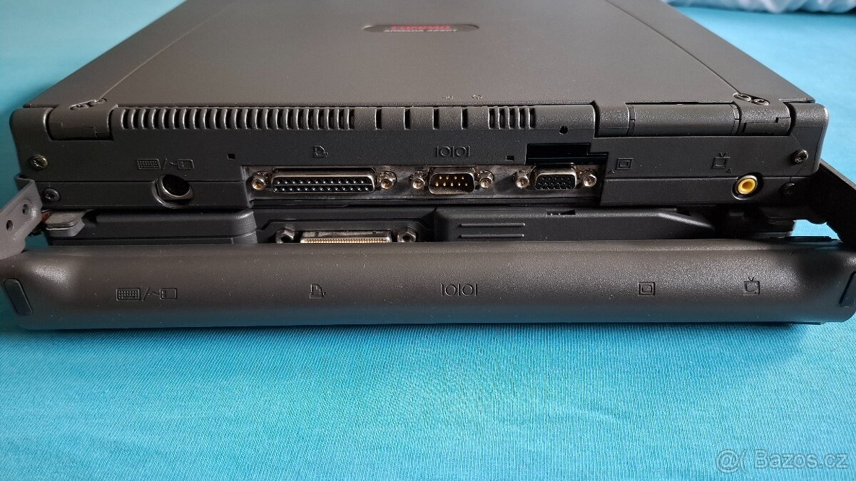 Retro notebook Compaq Armada 4220T - 8