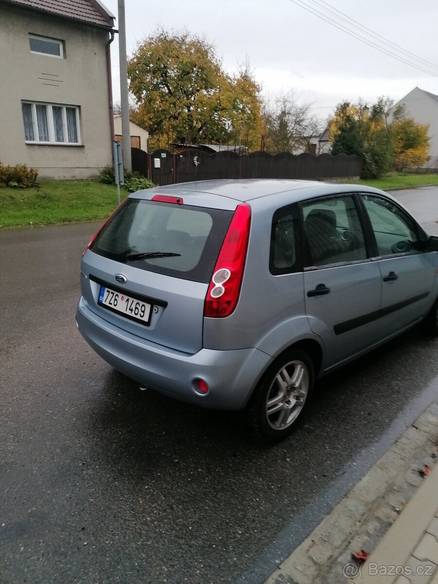 Ford Fiesta 1.3 51 kw 2007 - 8