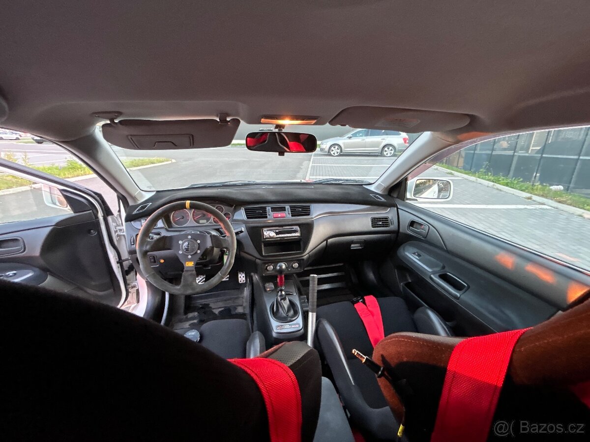 Mitsubishi lancer Evo IX MR - 8