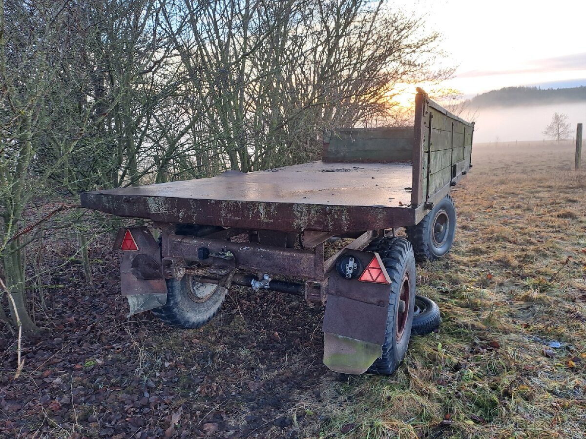 Vlek 7t hydraulický sklápěč, bez TP. - 8