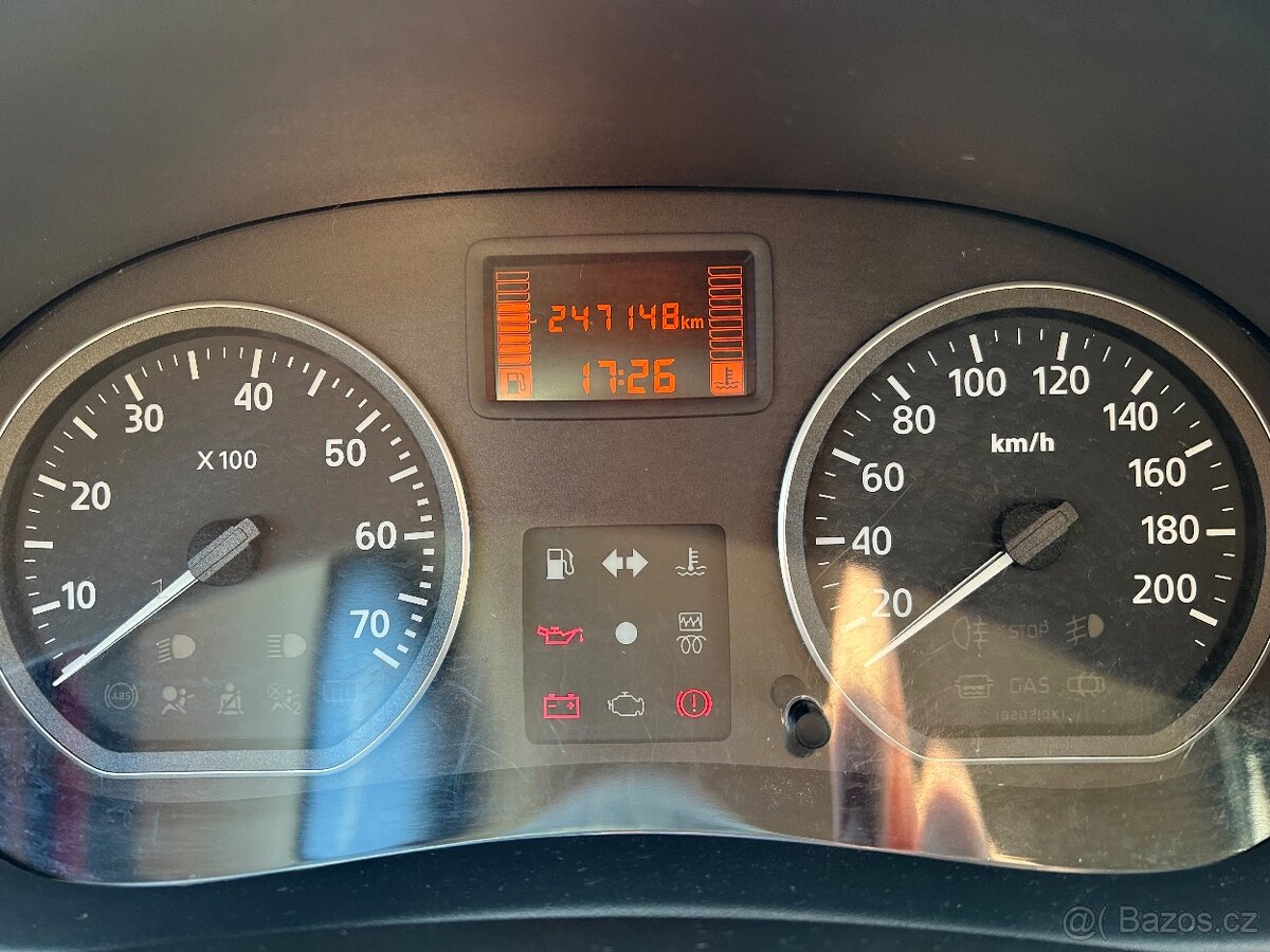 Prodám Dacia Sandero 1.4i benzin - 8