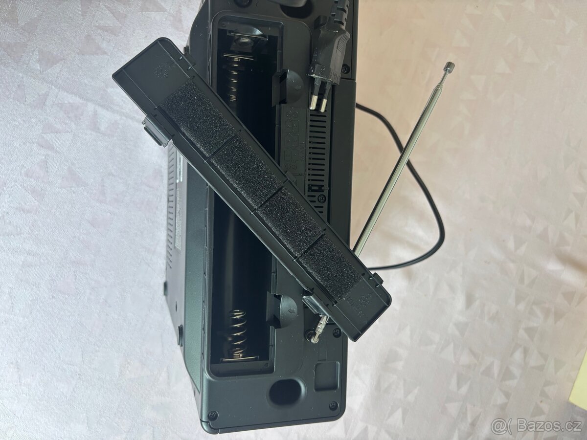 Přenosný stereo CD sys. Panasonic RX-D70BT - 8