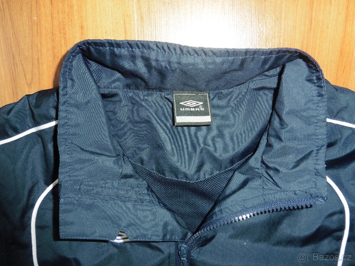 Tmavě modrá bunda UMBRO vel. 134 cm - 8